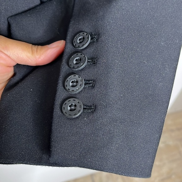 LANE BRYANT Classic Black Blazer Sz 28 - Picture 3 of 7